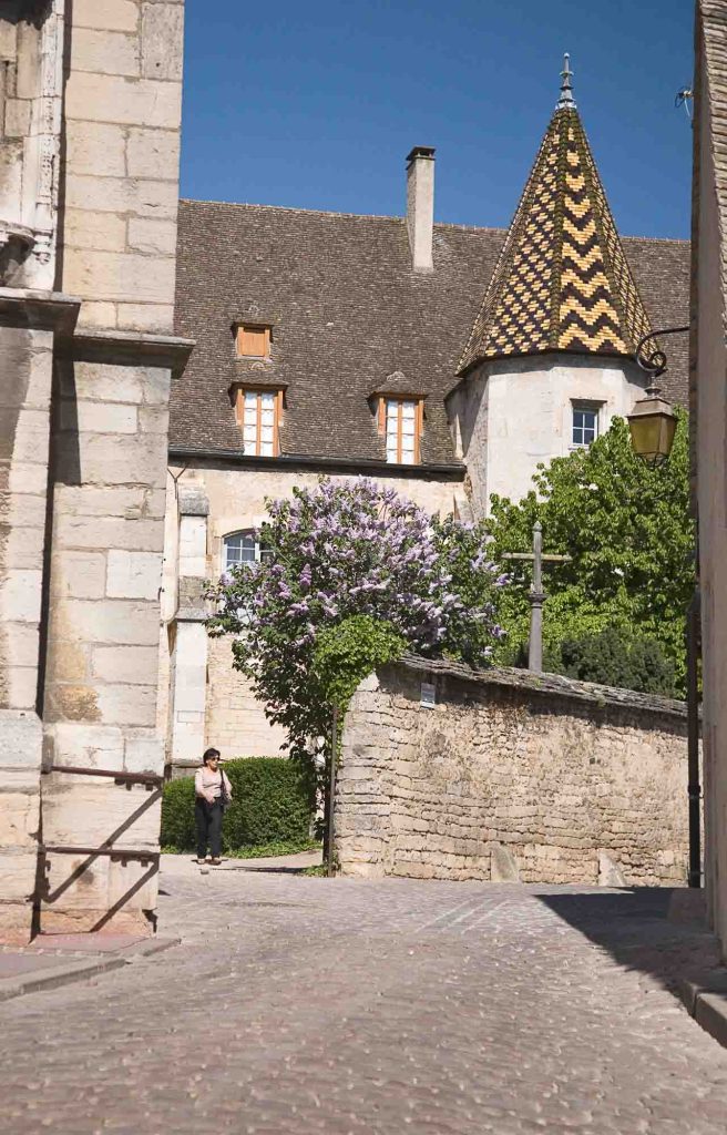 Ruelle pavée de la vieille ville de Beaune